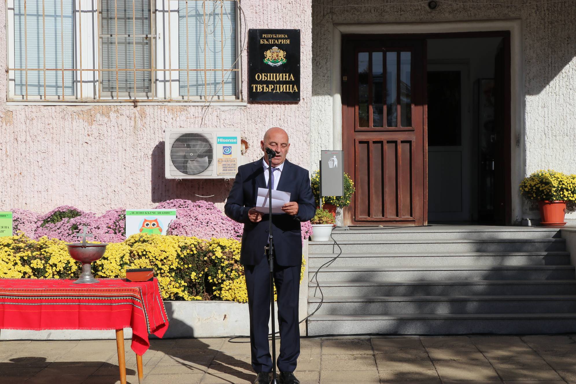  Кметът на Твърдица Атанас Атанасов 